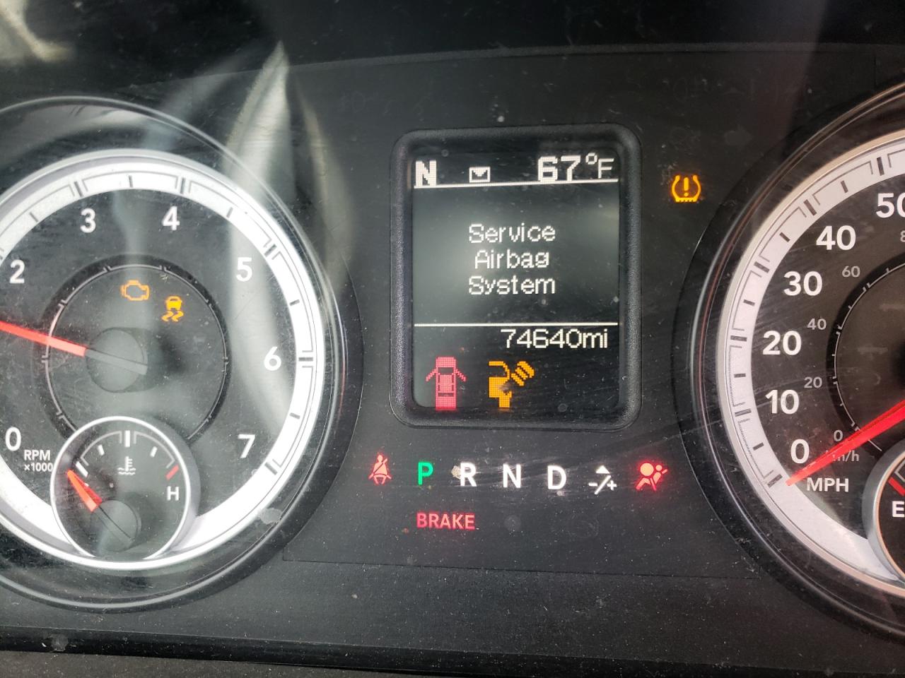 Photo 8 from auction – 2015 RAM 1500 SLT with VIN 1C6RR6GG4FS511055