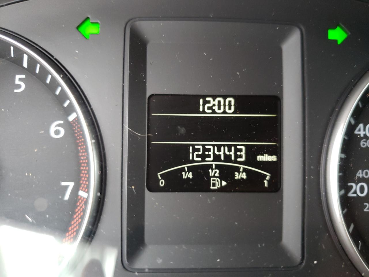 Photo 8 from auction – 2012 VOLKSWAGEN JETTA SEL with VIN 3VWLP7AJ4CM394643