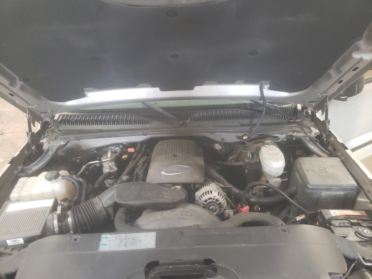 Photo 7 from auction – 2004 CHEVROLET SILVERADO with VIN 1GCEK19T74Z222779