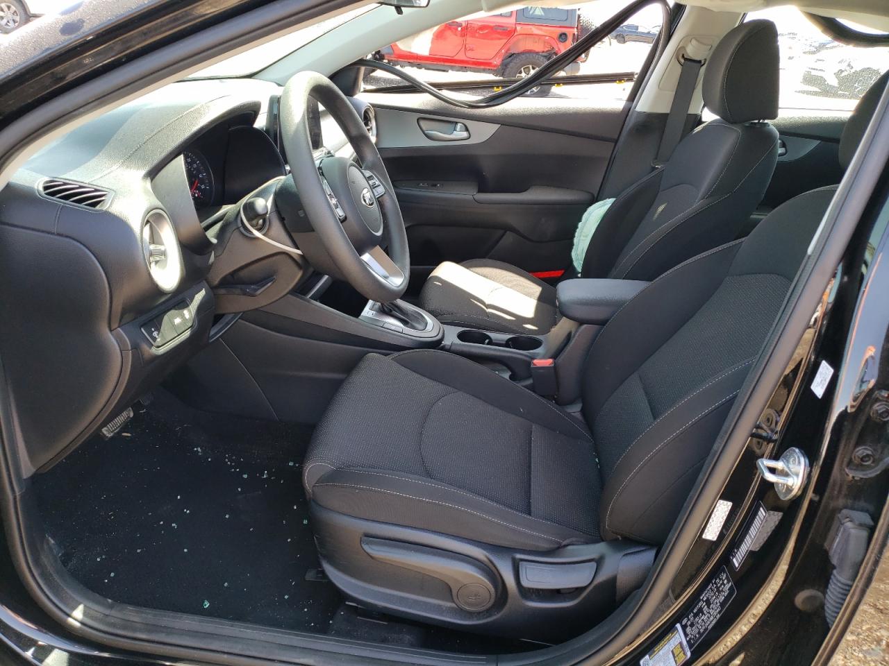 Photo 5 from auction – 2021 KIA FORTE FE with VIN 3KPF24ADXME288443