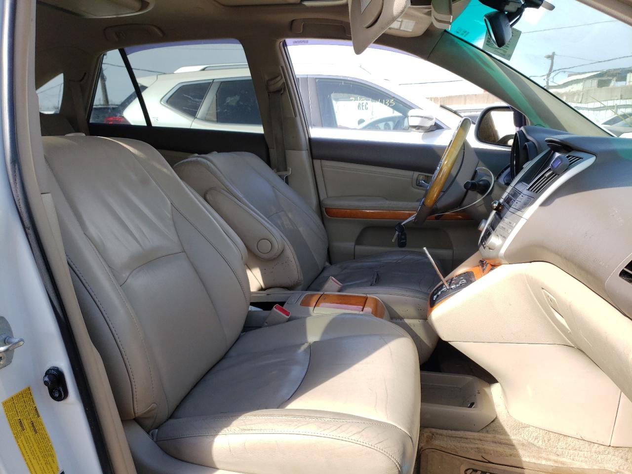 Photo 5 from auction – 2008 LEXUS RX 350 with VIN 2T2HK31UX8C063927