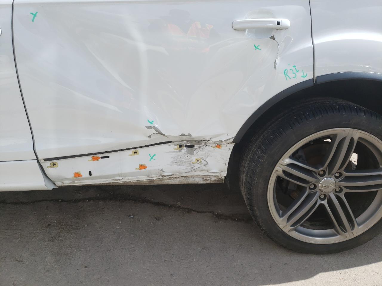 Photo 9 from auction – 2015 AUDI Q7 PRESTIG with VIN WA1DGAFE9FD023780