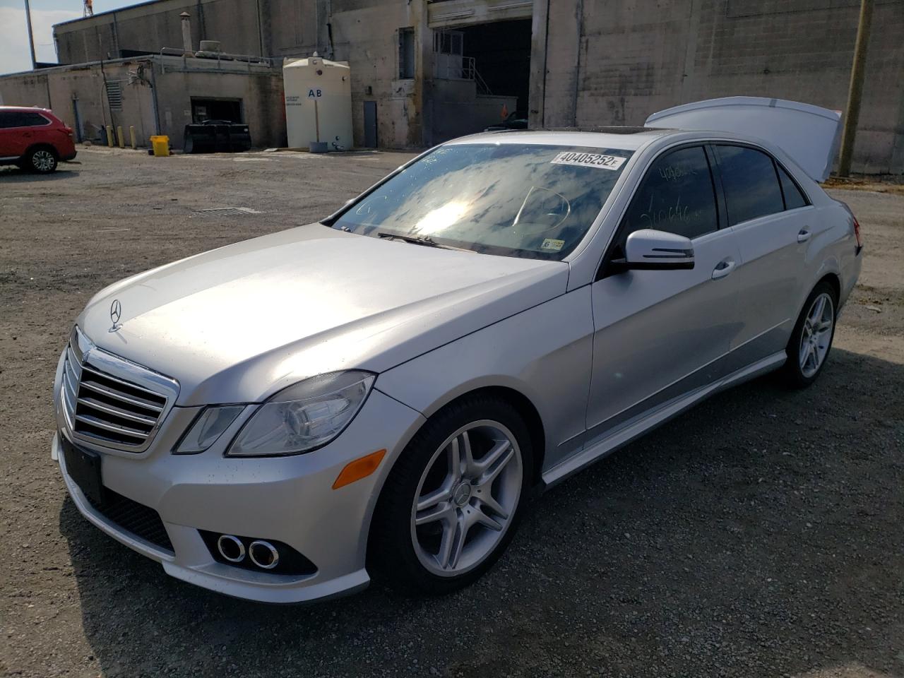 Photo 2 from auction – 2010 MERCEDES-BENZ E350 with VIN WDDHF8HB3AA072771