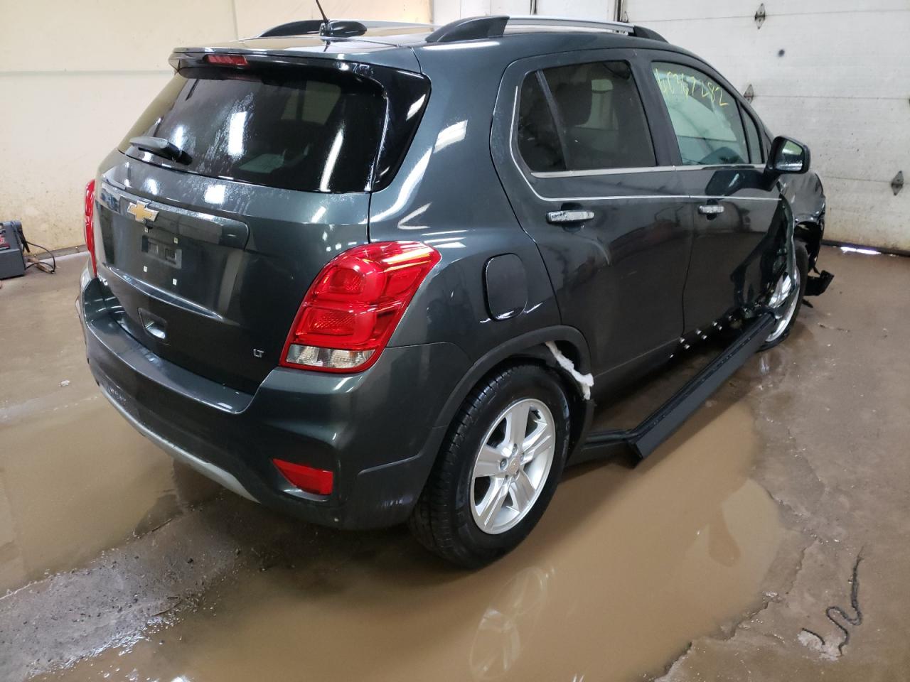 Photo 4 from auction – 2018 CHEVROLET TRAX 1LT with VIN 3GNCJLSBXJL365372