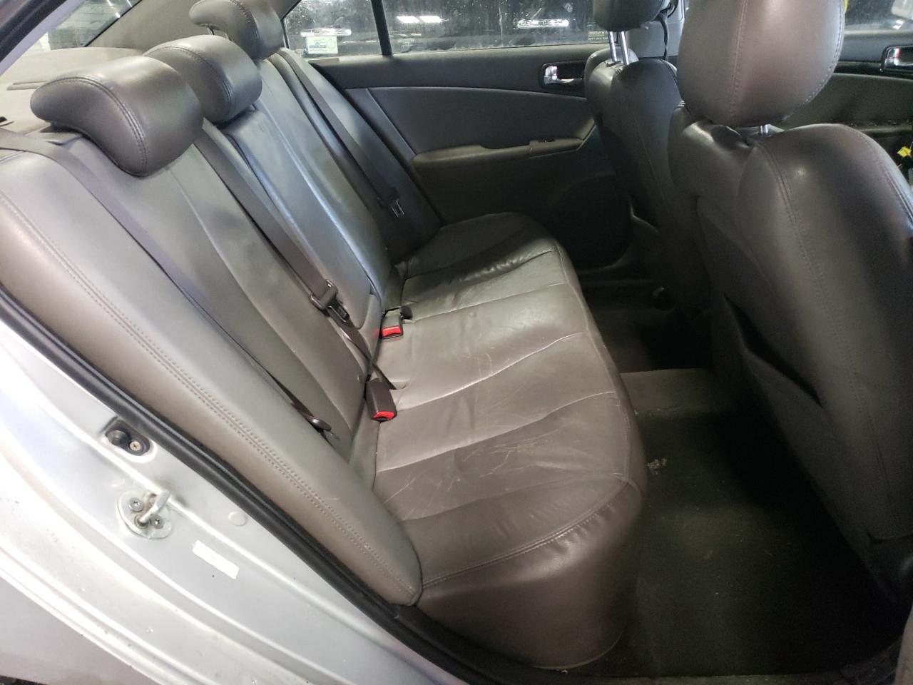 Photo 6 from auction – 2009 HYUNDAI SONATA SE with VIN 5NPEU46F99H565327