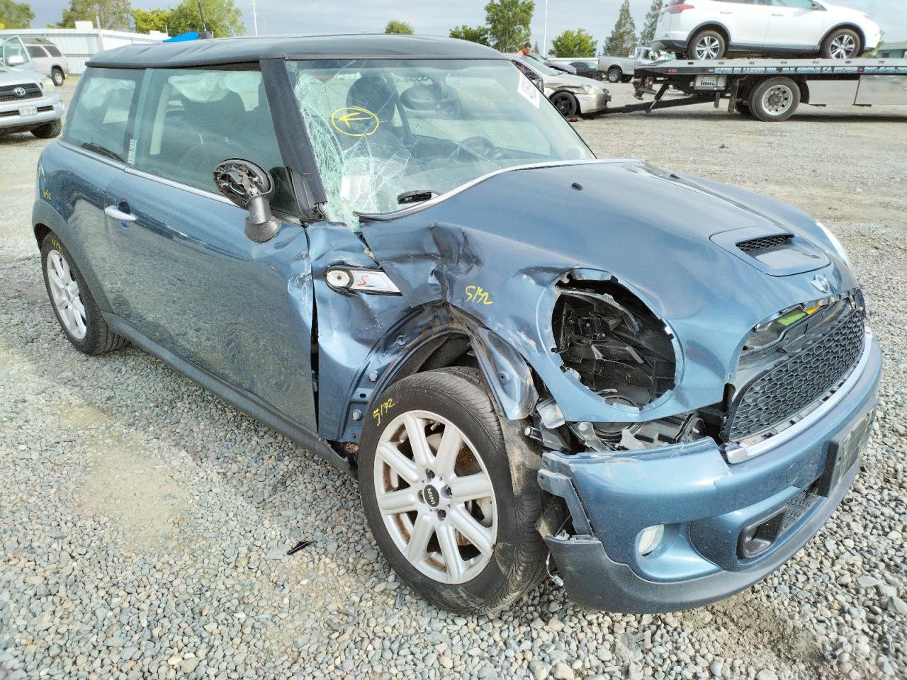 Photo 9 from auction – 2011 MINI COOPER S with VIN WMWSV3C58BTY21381