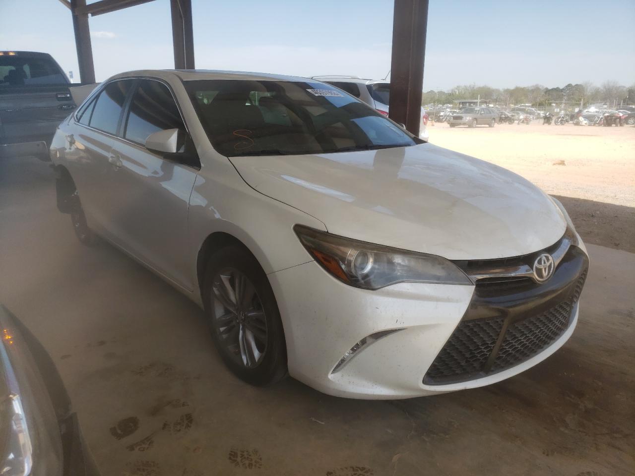 Photo 1 from auction – 2015 TOYOTA CAMRY LE with VIN 4T1BF1FK1FU045080