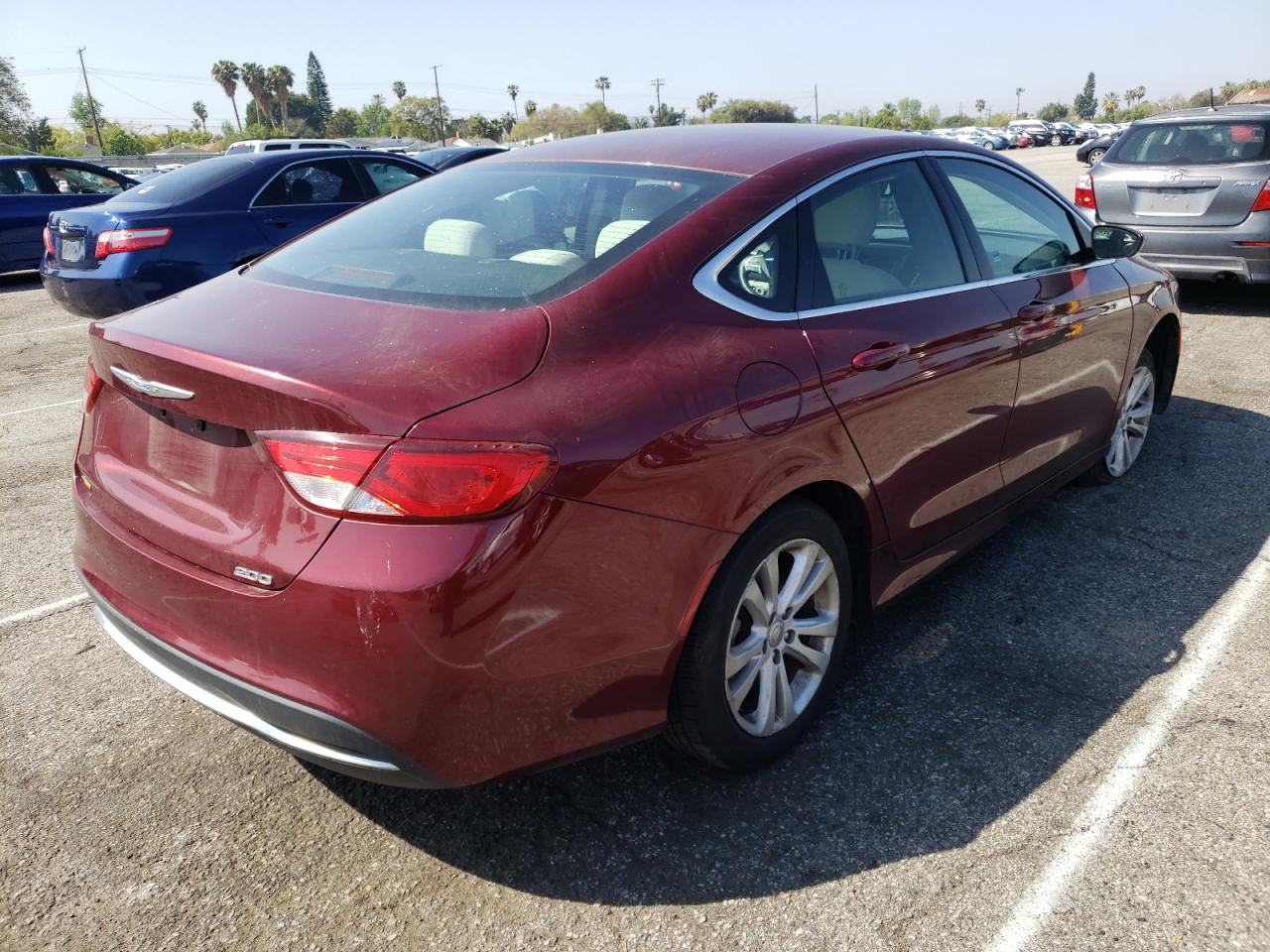 Photo 4 from auction – 2015 CHRYSLER 200 LIMITE with VIN 1C3CCCAB9FN577048