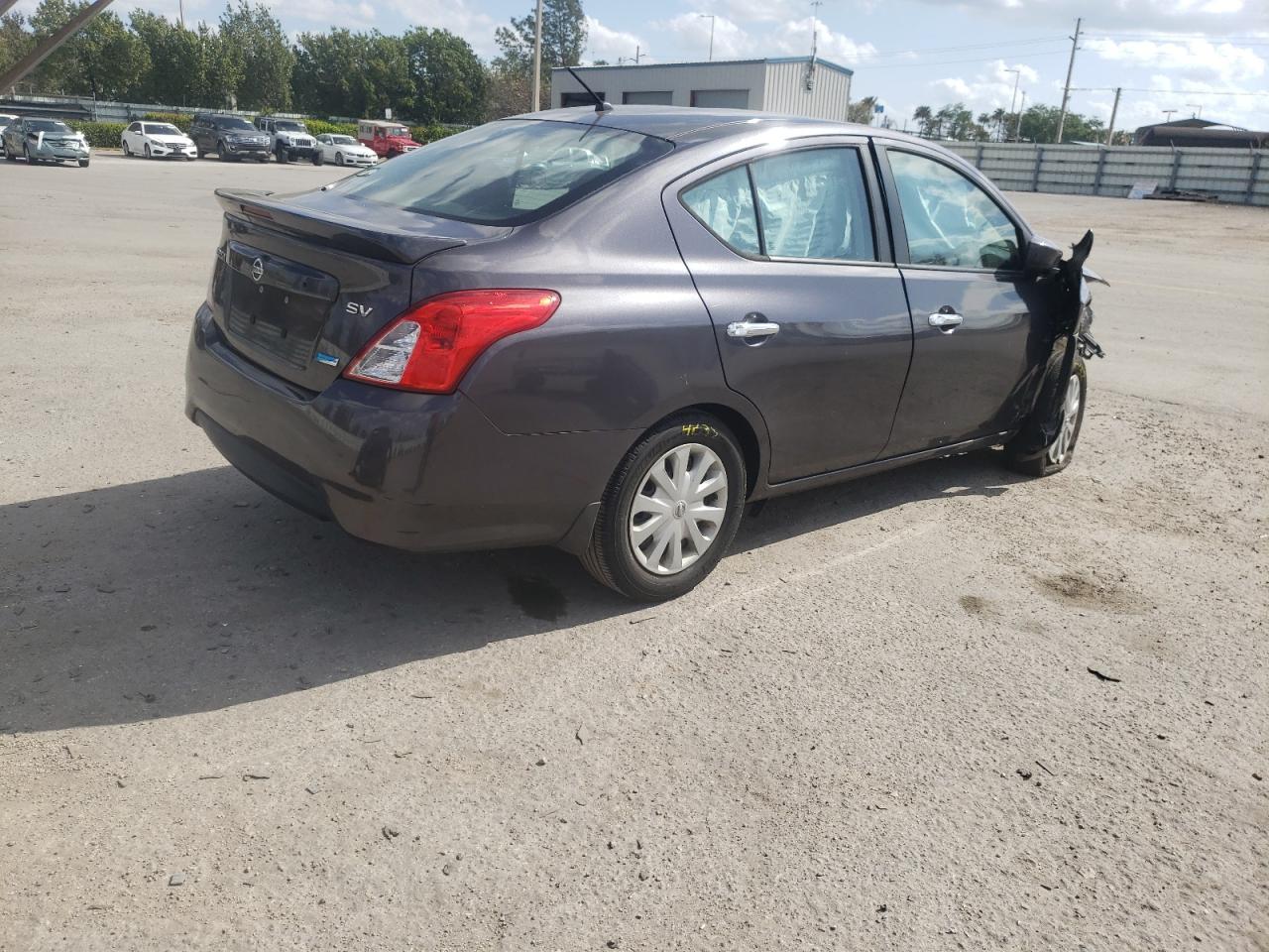Photo 4 from auction – 2015 NISSAN VERSA S with VIN 3N1CN7AP5FL869663