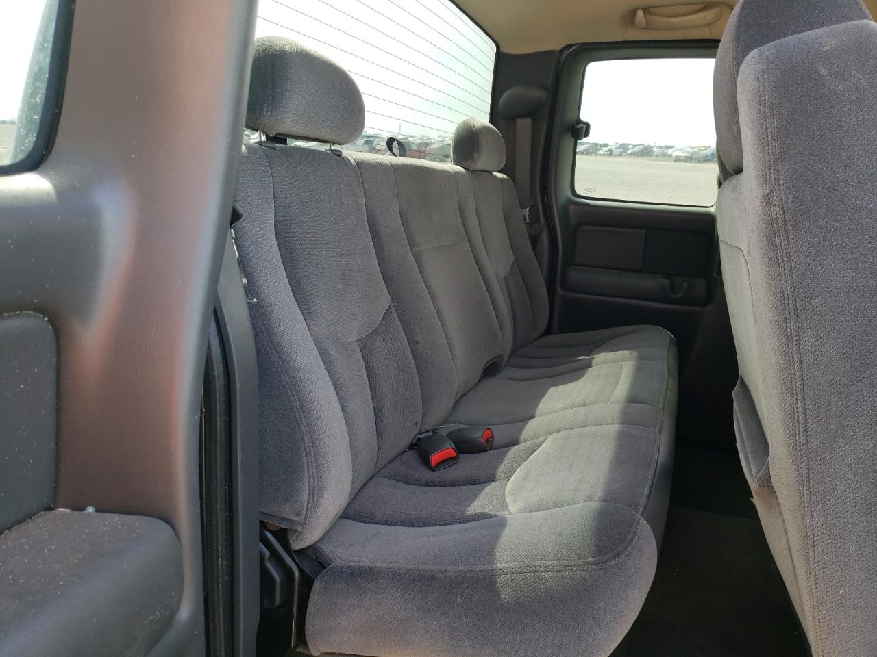 Photo 6 from auction – 2004 GMC SIERRA with VIN 2GTEK19T441220156