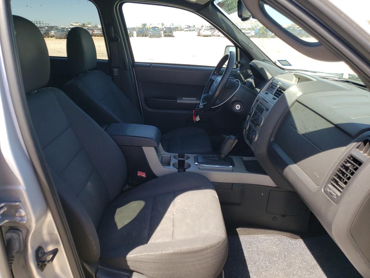 Photo 5 from auction – 2012 FORD ESCAPE XLT with VIN 1FMCU0DGXCKA23167