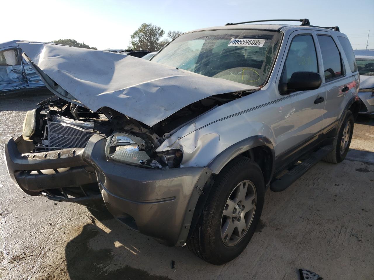 Photo 2 from auction – 2004 FORD ESCAPE XLT with VIN 1FMYU03124KA90222