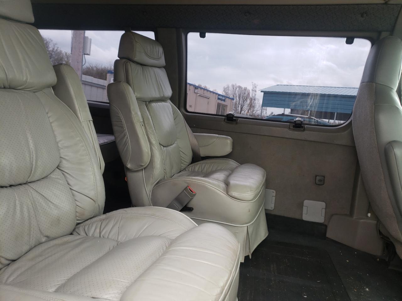 Photo 6 from auction – 2009 FORD ECONOLINE with VIN 1FTNE14W79DA91088
