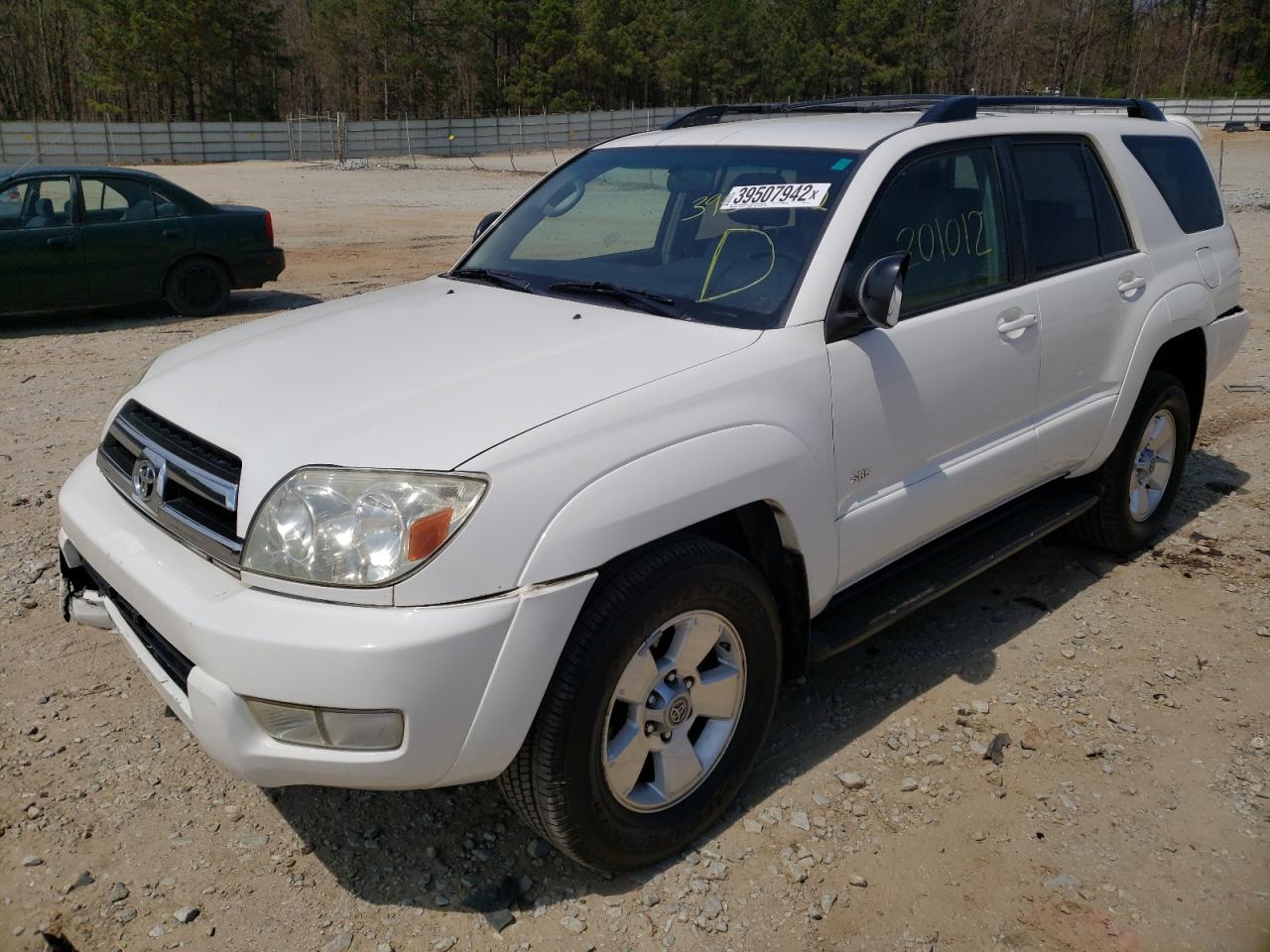Photo 2 from auction – 2005 TOYOTA 4RUNNER SR with VIN JTEZU14R650047367