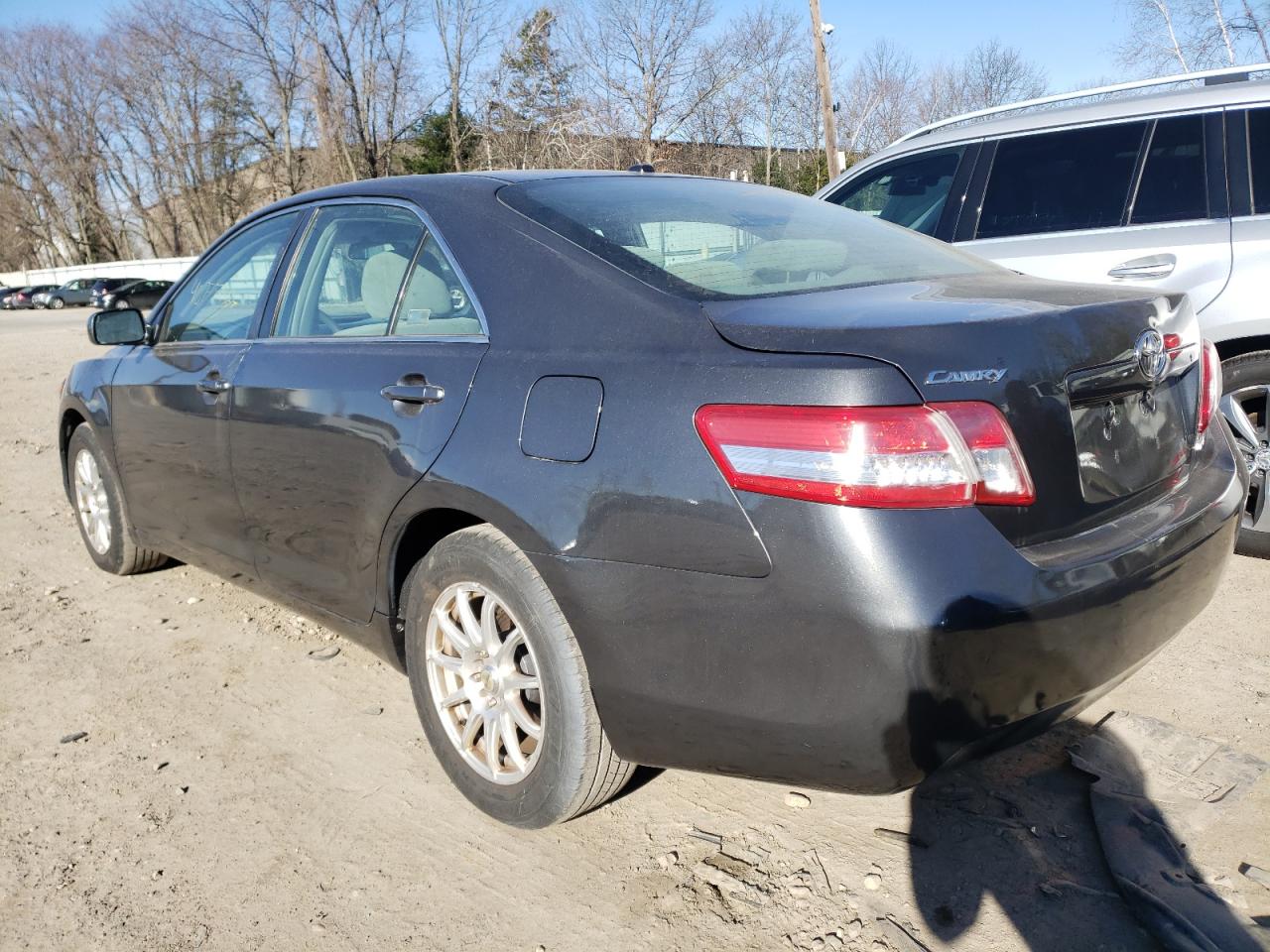 Photo 3 from auction – 2011 TOYOTA CAMRY BASE with VIN 4T4BF3EKXBR093142