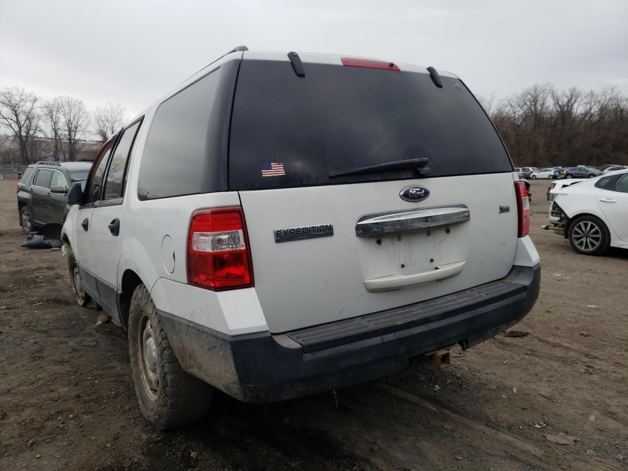 Photo 3 from auction – 2011 FORD EXPEDITION with VIN 1FMJU1G5XBEF25083
