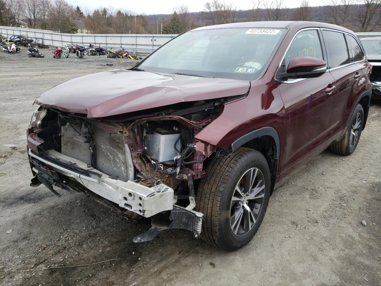 Photo 2 from auction – 2018 TOYOTA HIGHLANDER with VIN 5TDBZRFH7JS818579