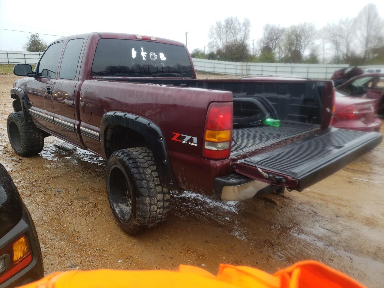 Photo 3 from auction – 2001 CHEVROLET SILVERADO with VIN 2GCEK19T111341187