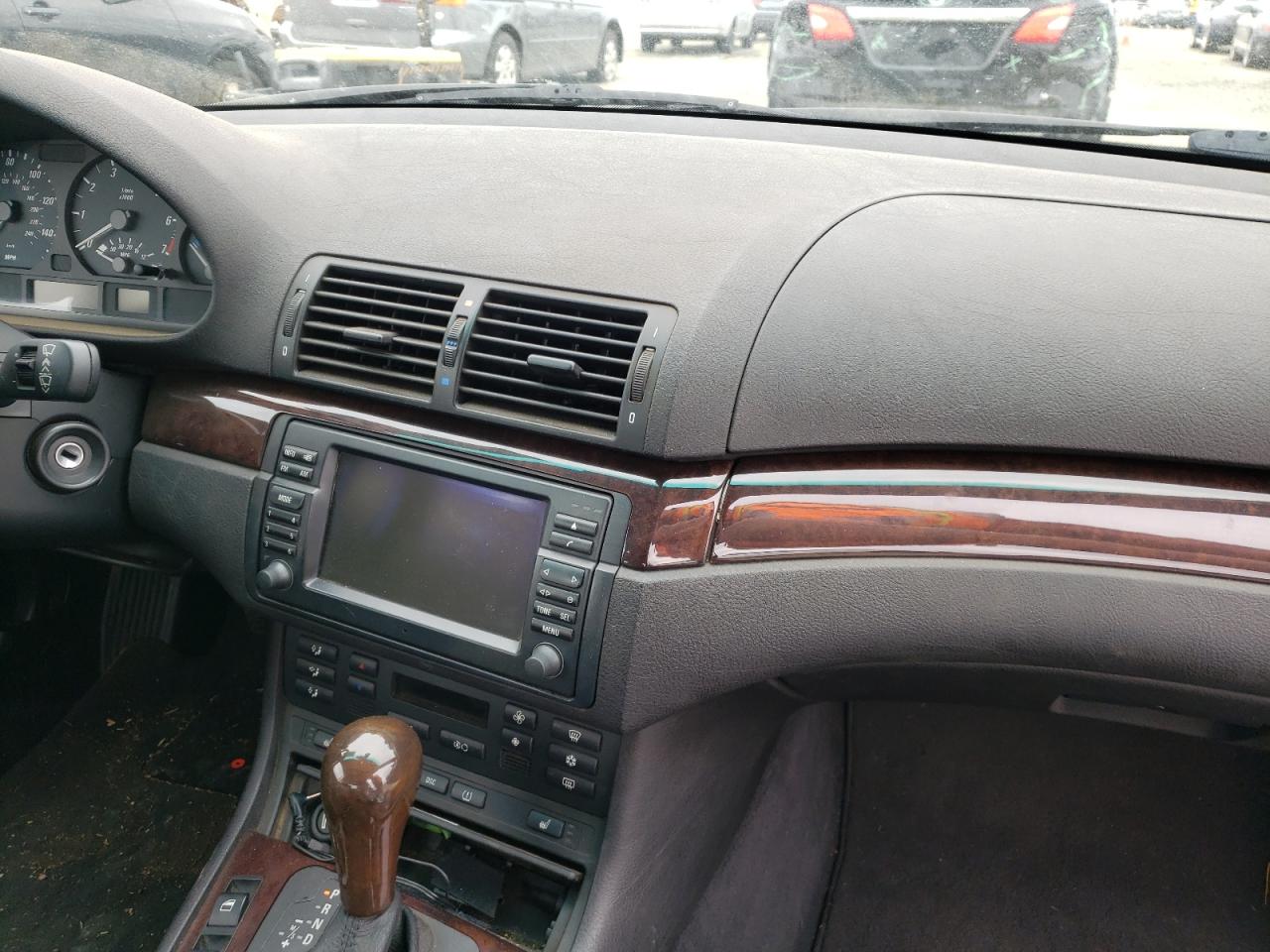 Photo 9 from auction – 2005 BMW 325 CI with VIN WBABW334X5PL37150