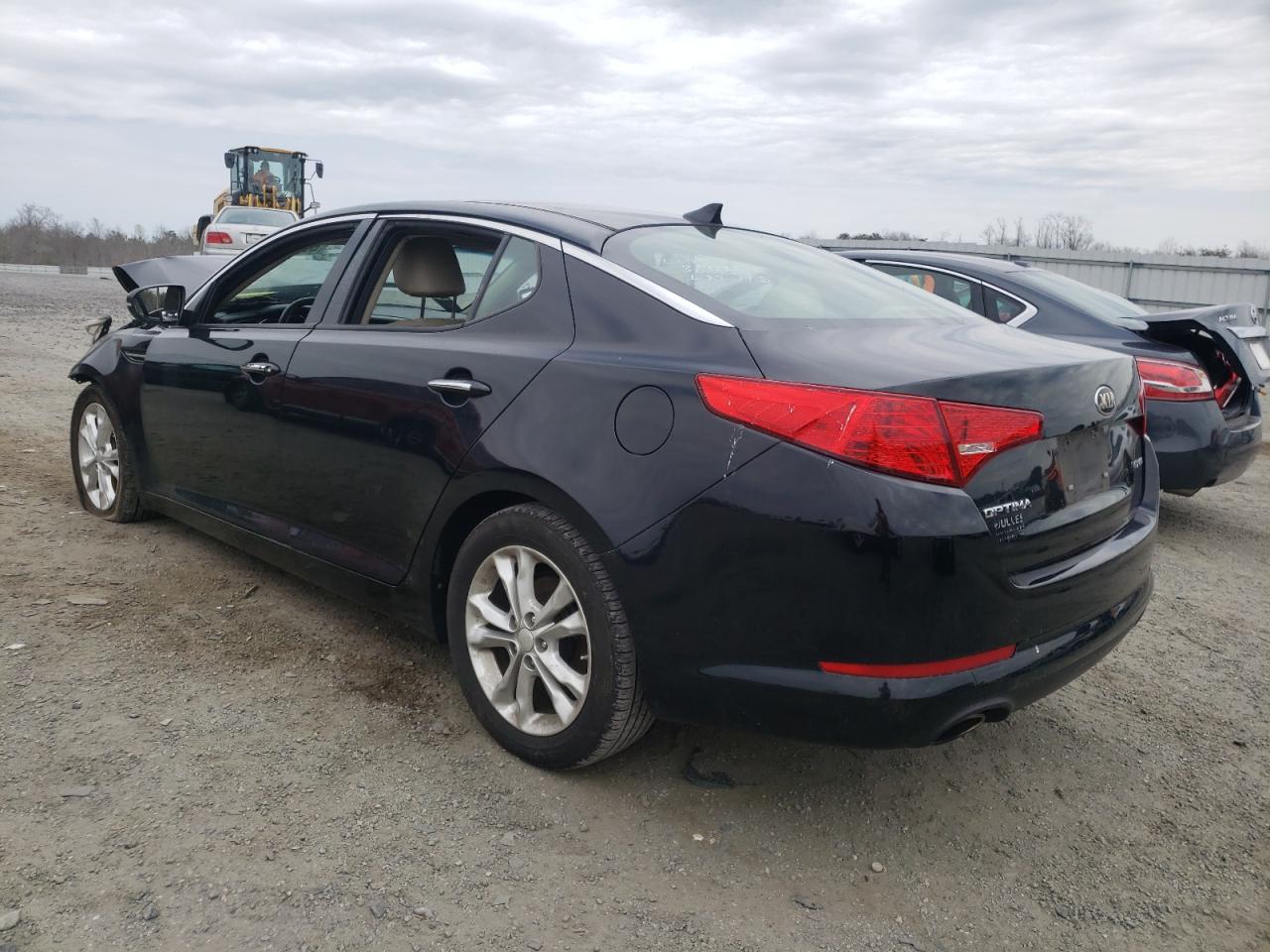 Photo 3 from auction – 2013 KIA OPTIMA EX with VIN 5XXGN4A70DG182404
