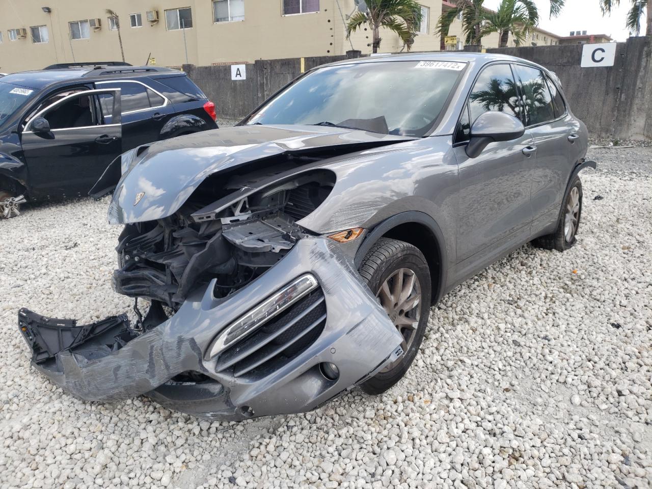 Photo 2 from auction – 2012 PORSCHE CAYENNE with VIN WP1AA2A22CLA03786