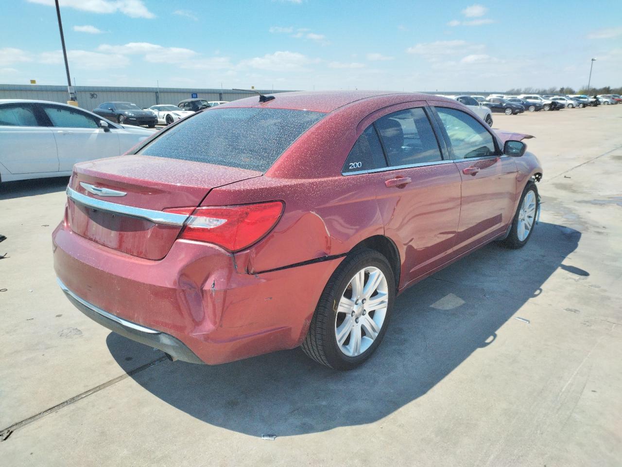 Photo 4 from auction – 2013 CHRYSLER 200 TOURIN with VIN 1C3CCBBB9DN592431