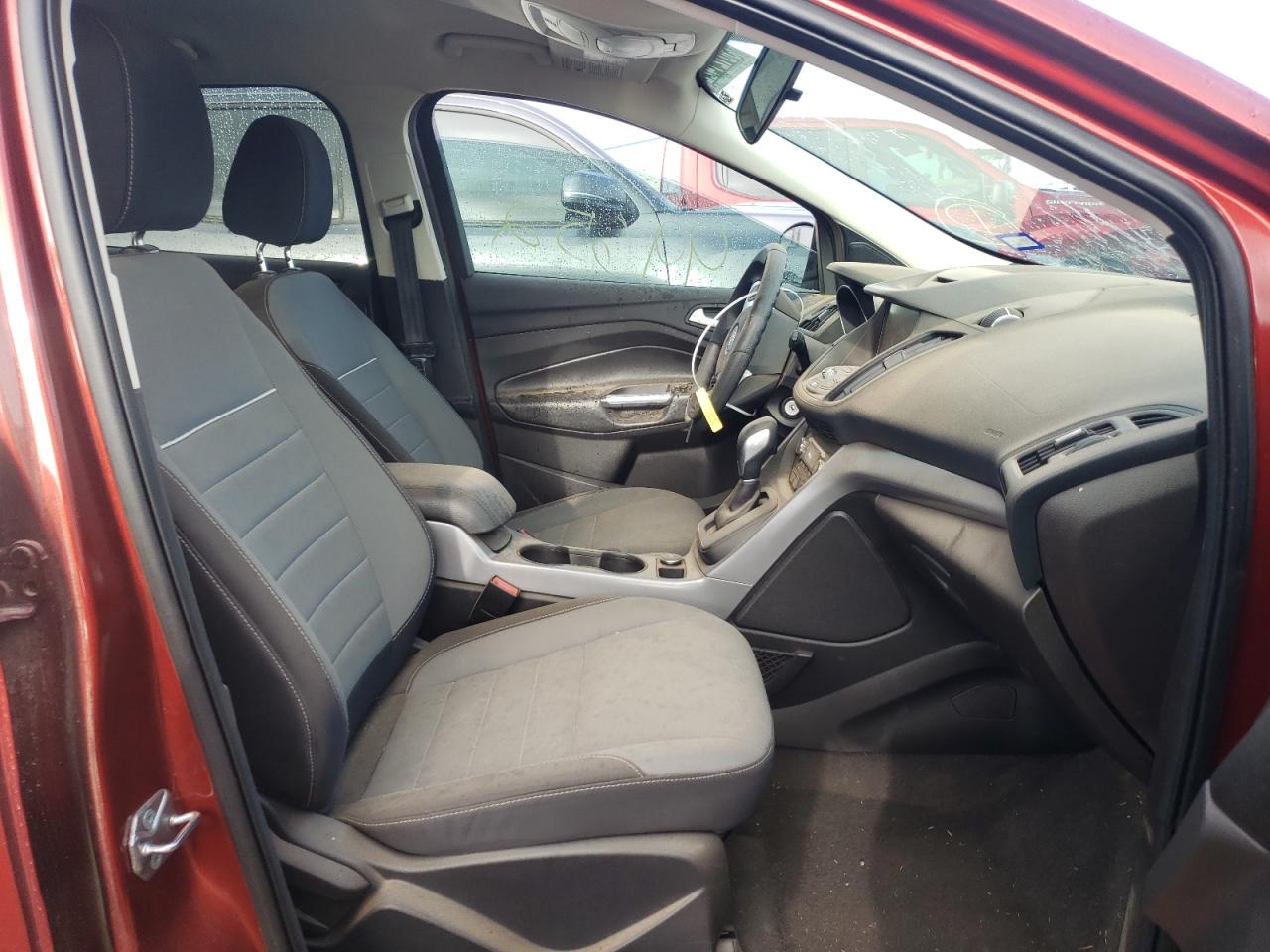 Photo 5 from auction – 2015 FORD ESCAPE SE with VIN 1FMCU0GX1FUB82051