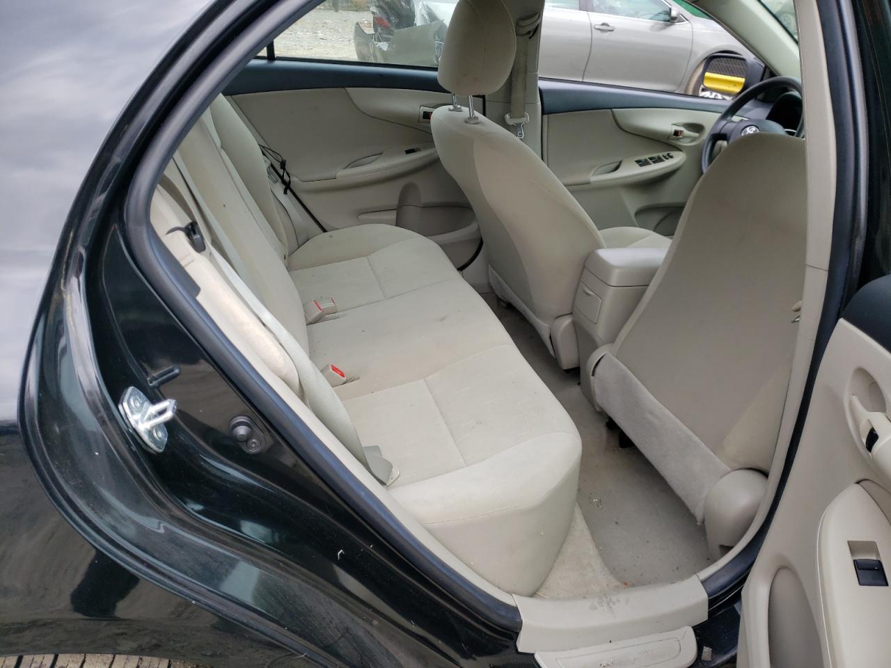 Photo 6 from auction – 2012 TOYOTA COROLLA with VIN 2T1BU4EE1CC831736