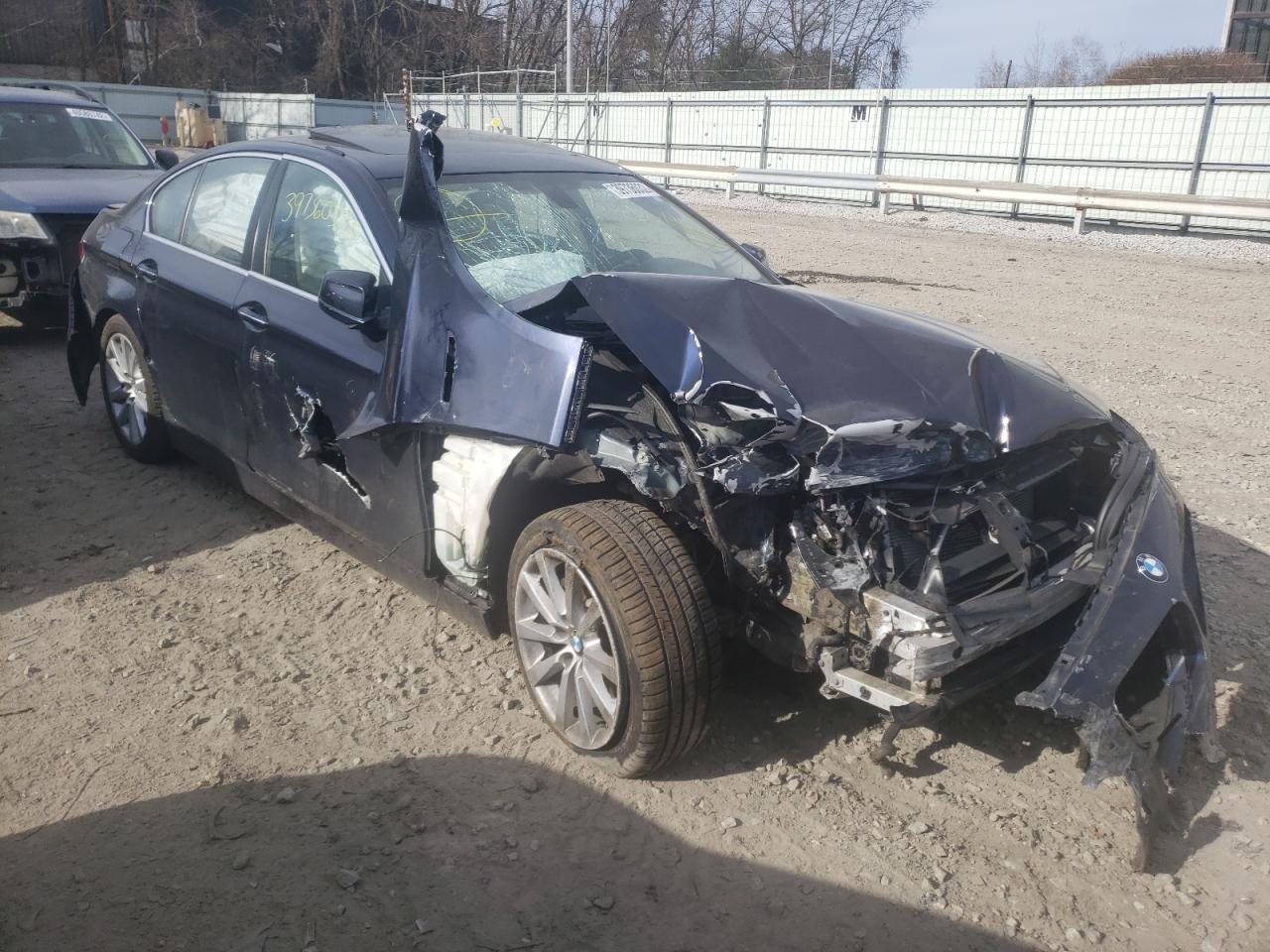 BMW 528 XI 2013 with VIN WBAXH5C59DD108186 - Photo from auction