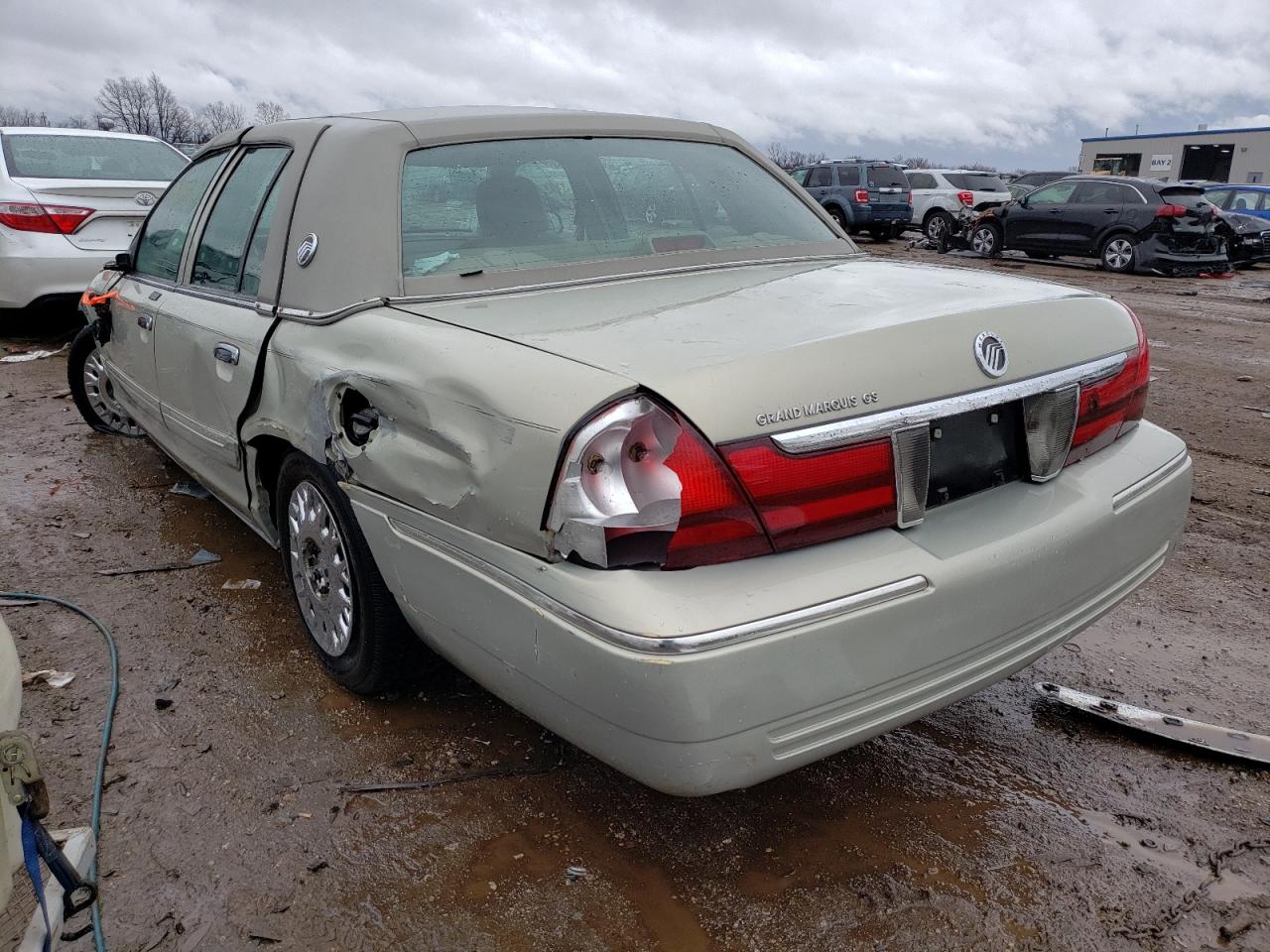 Photo 3 from auction – 2004 MERCURY GRAND MARQ with VIN 2MEFM74W64X627359