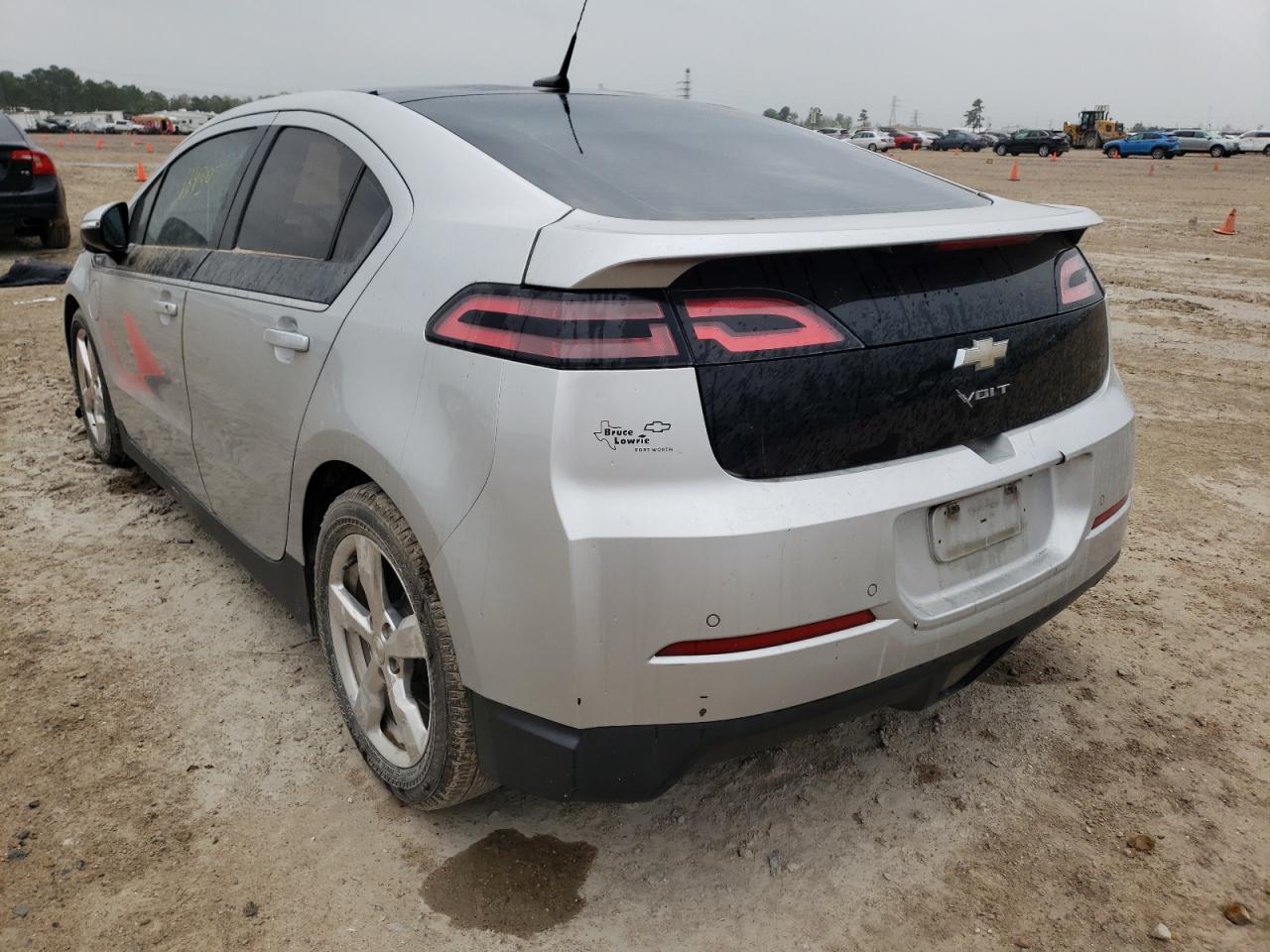 Photo 3 from auction – 2011 CHEVROLET VOLT with VIN 1G1RD6E4XBU102825