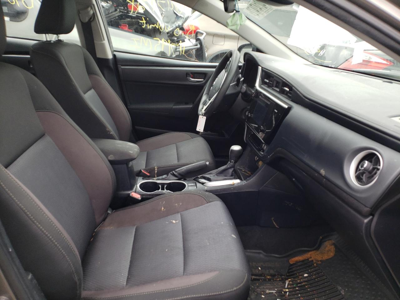 Photo 5 from auction – 2017 TOYOTA COROLLA L with VIN 2T1BURHE7HC776483