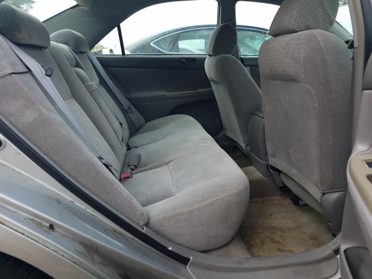 Photo 6 from auction – 2002 TOYOTA CAMRY LE with VIN 4T1BE32K72U071455