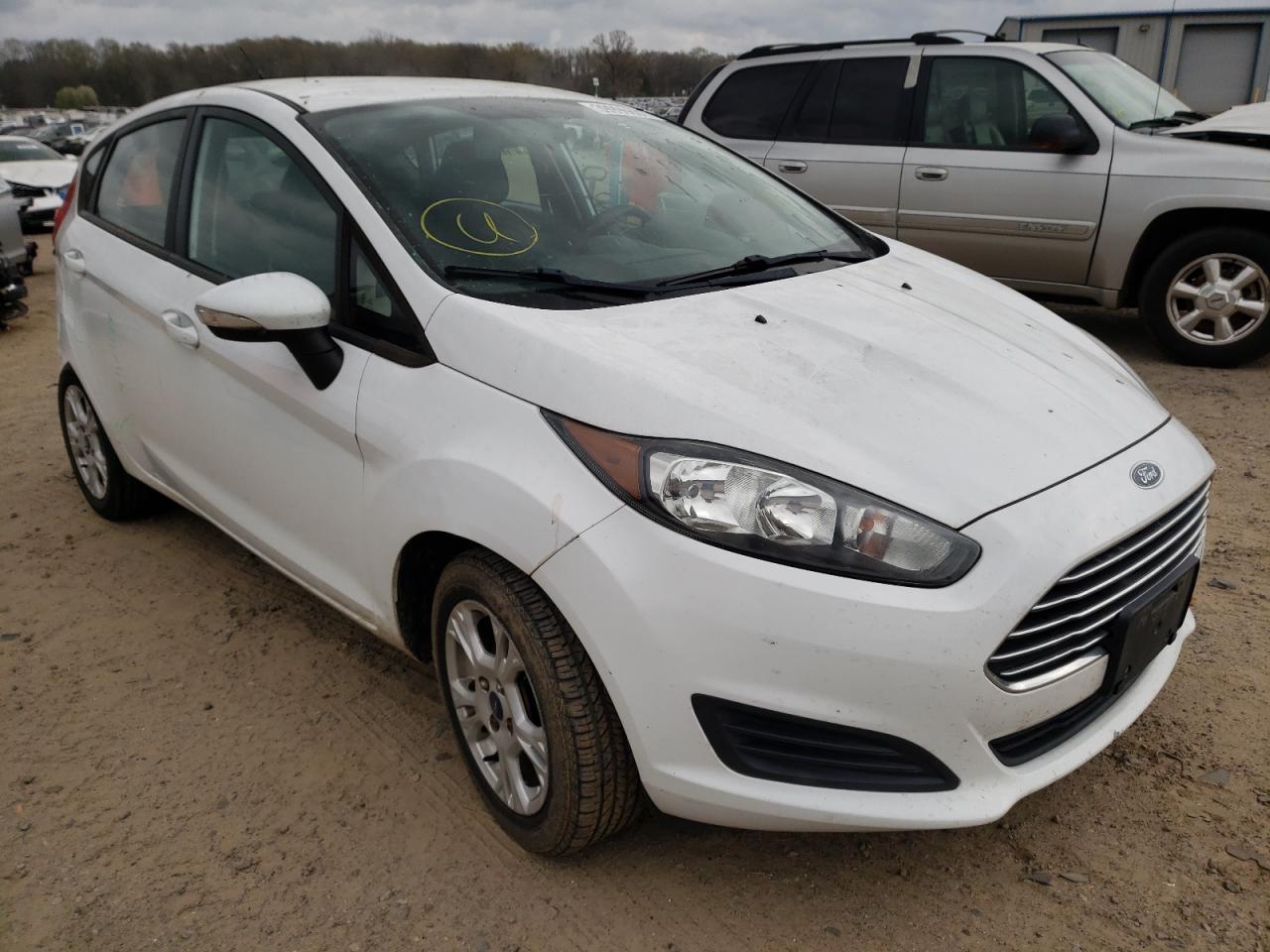 FORD FIESTA SE 2014 with VIN 3FADP4EJ4EM163590 - Photo from auction