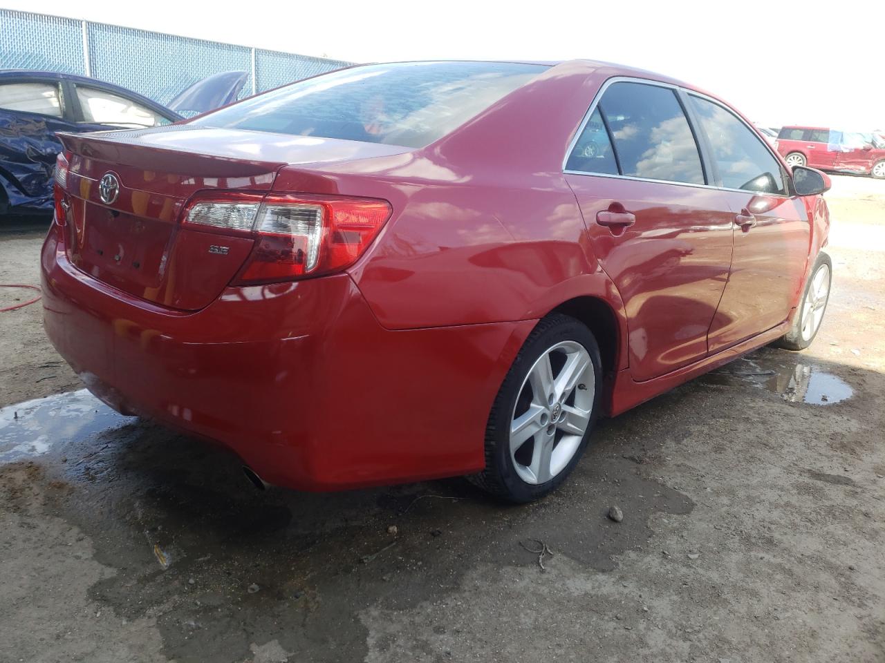Photo 4 from auction – 2014 TOYOTA CAMRY L with VIN 4T1BF1FK3EU746394