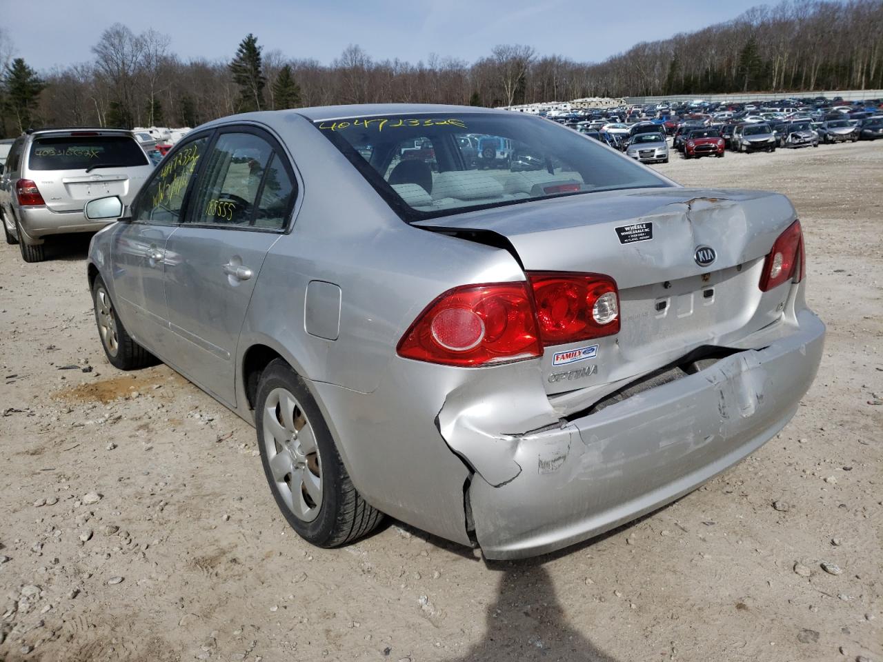 Photo 3 from auction – 2008 KIA OPTIMA LX with VIN KNAGE123185199729
