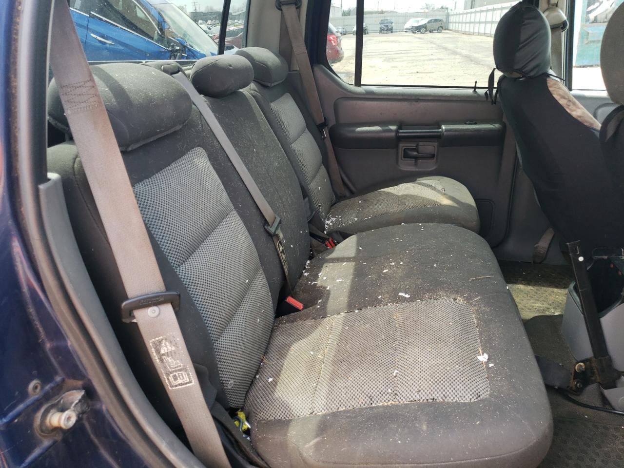 Photo 6 from auction – 2004 FORD EXPLORER S with VIN 1FMZU77K14UB03059