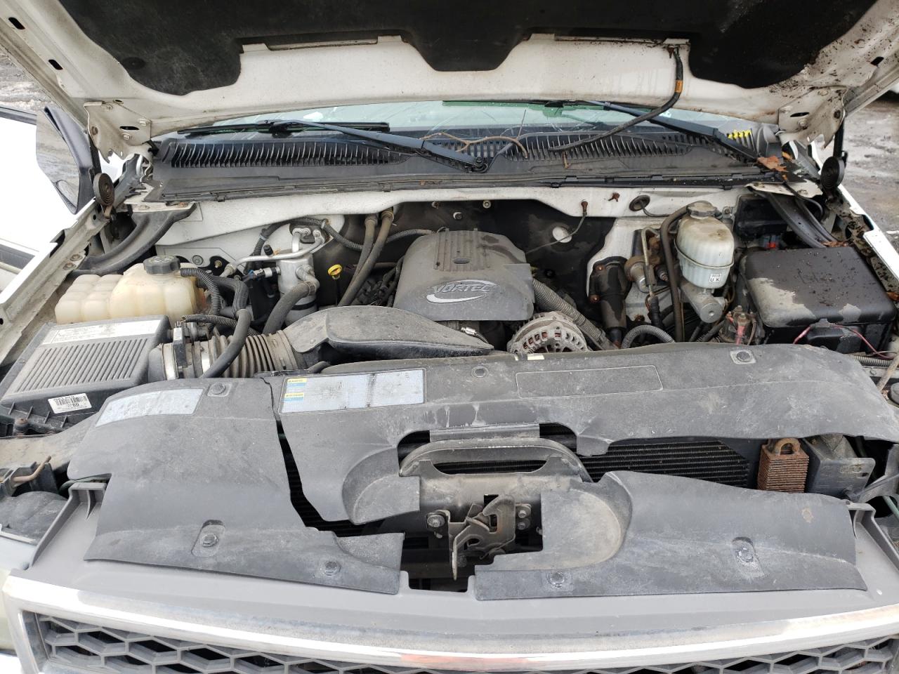 Photo 7 from auction – 2005 CHEVROLET SILVERADO with VIN 1GCHK29U65E229369