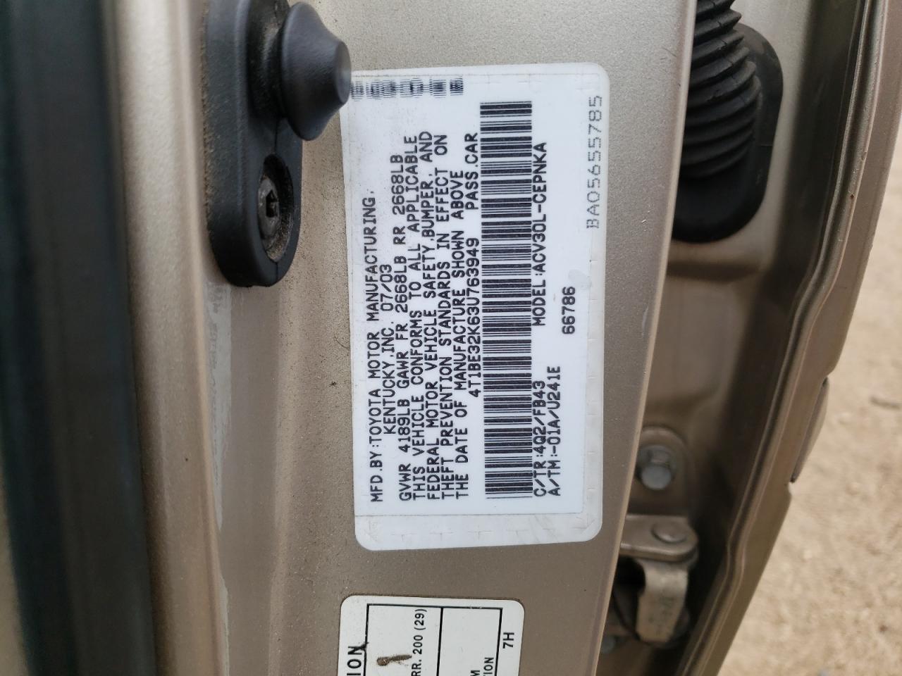 Photo 10 from auction – 2003 TOYOTA CAMRY LE with VIN 4T1BE32K63U763949