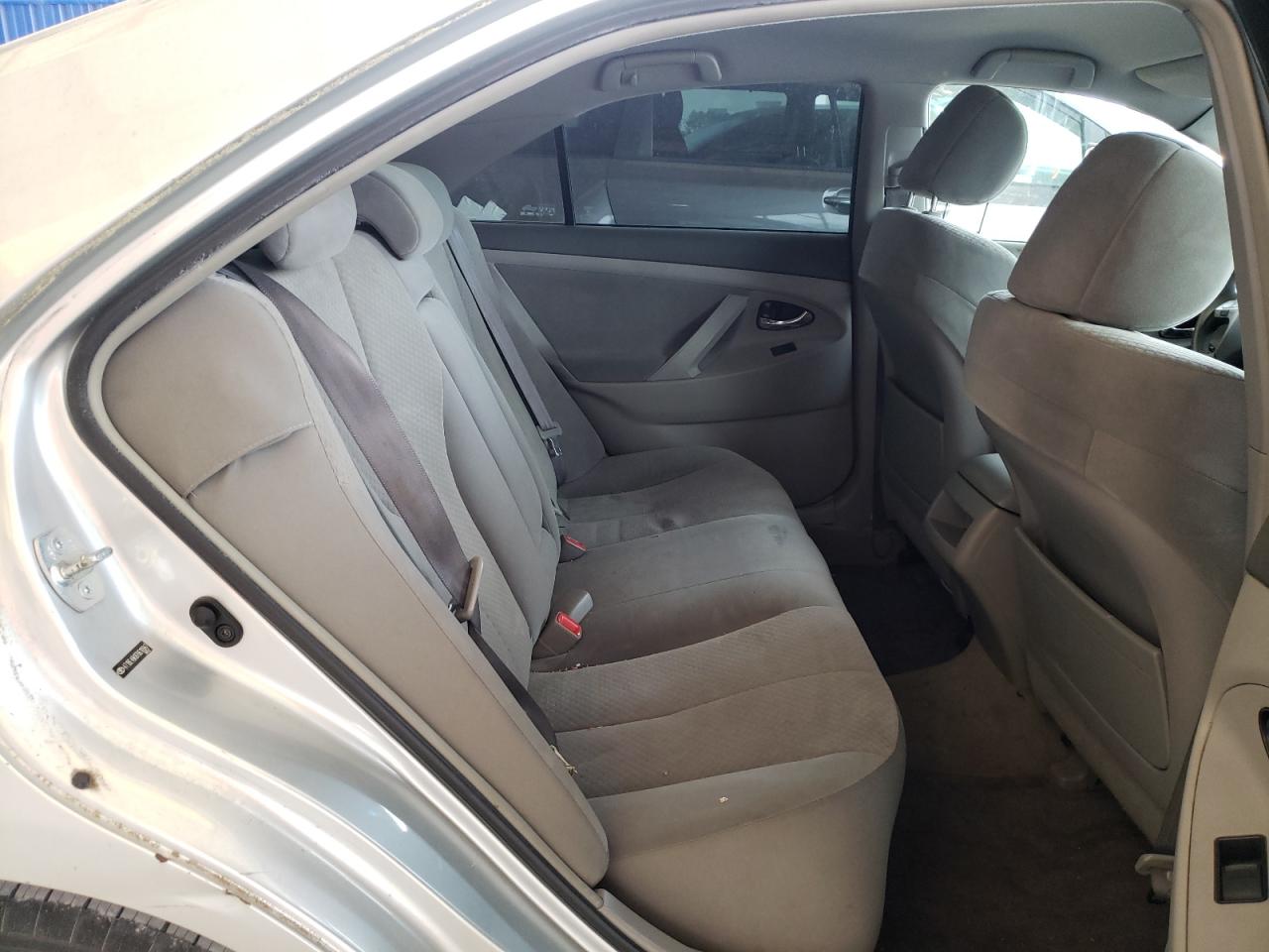 Photo 6 from auction – 2007 TOYOTA CAMRY with VIN 4T1BE46K87U610947