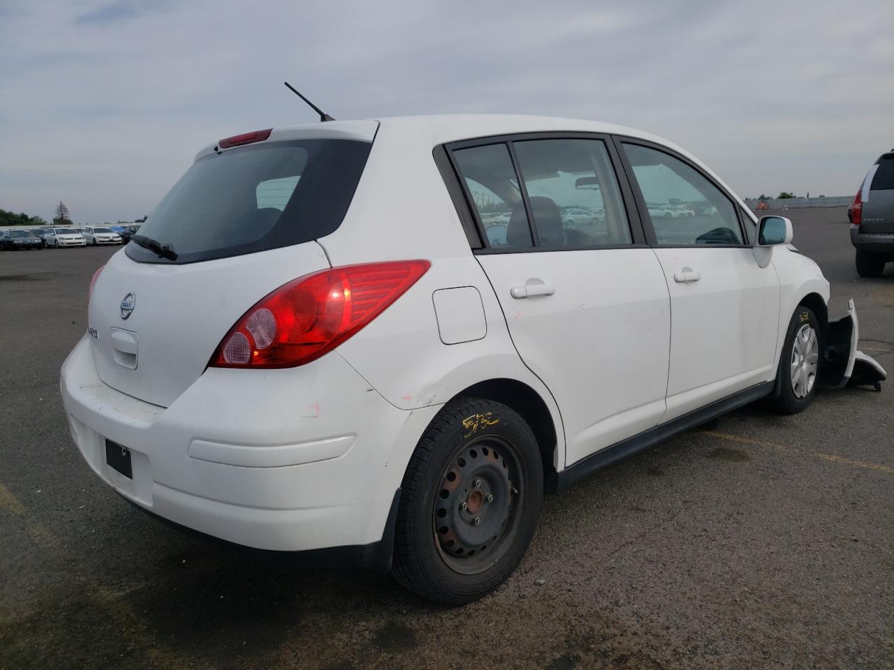 Photo 4 from auction – 2010 NISSAN VERSA S with VIN 3N1BC1CP1AL462184