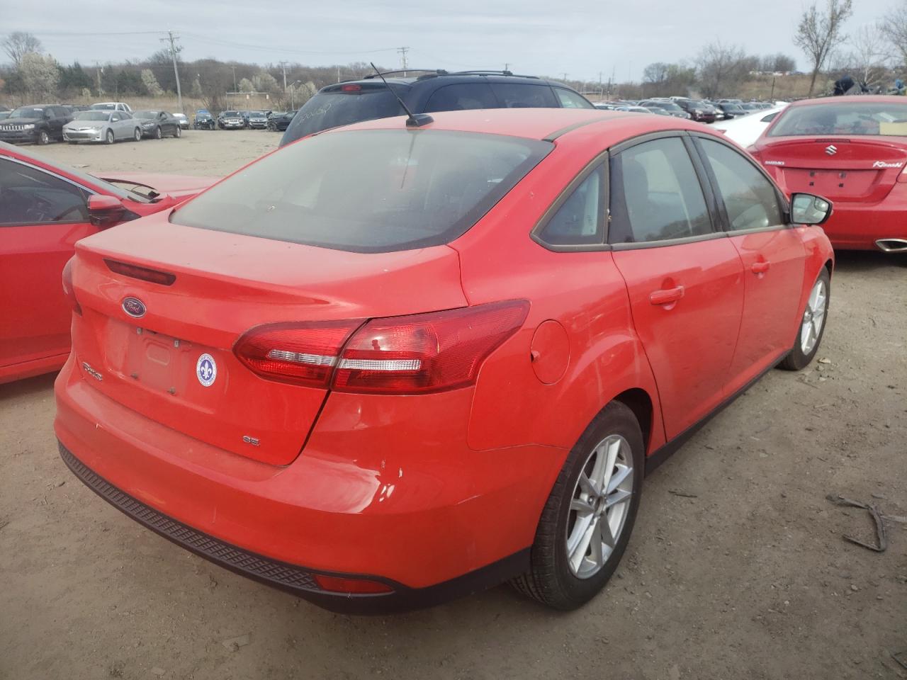 Photo 4 from auction – 2016 FORD FOCUS SE with VIN 1FADP3F26GL319845