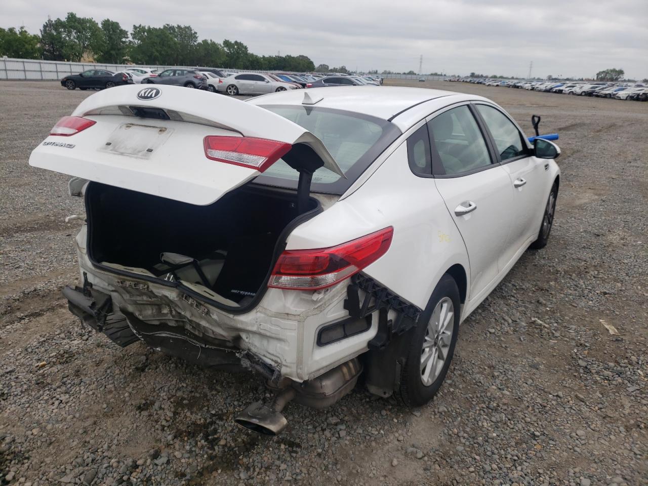 Photo 4 from auction – 2016 KIA OPTIMA LX with VIN KNAGT4L34G5105864