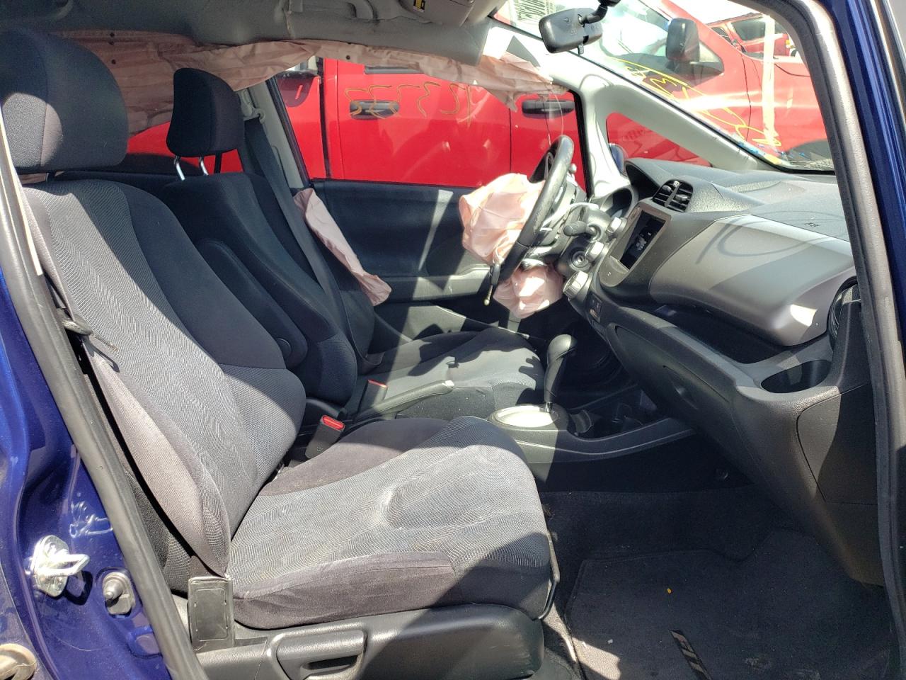 Photo 5 from auction – 2011 HONDA FIT with VIN JHMGE8H5XBC018407