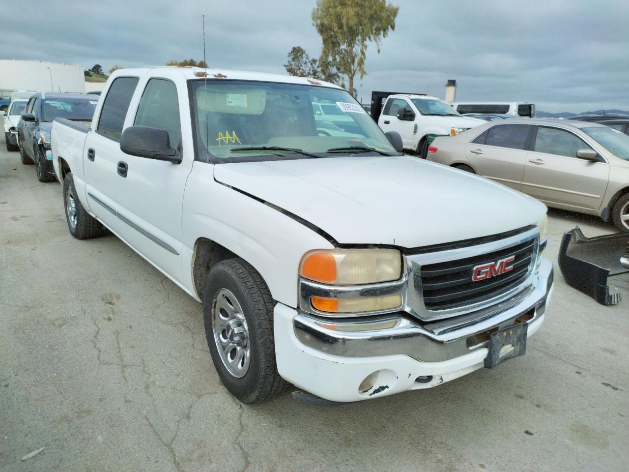 Photo 1 from auction – 2006 GMC NEW SIERRA with VIN 2GTEC13T761225070