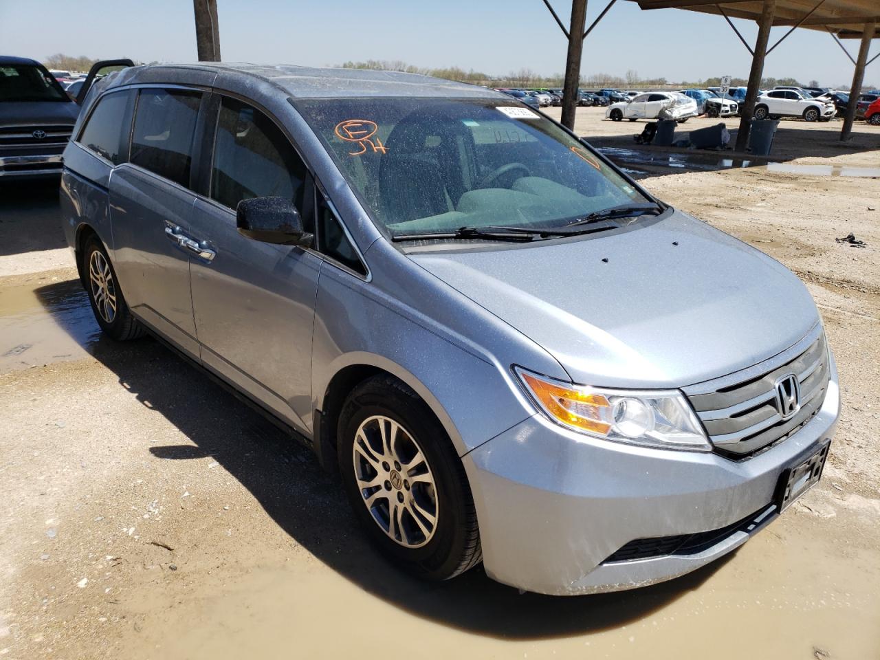 HONDA ODYSSEY EX 2011 with VIN 5FNRL5H48BB046263 - Photo from auction