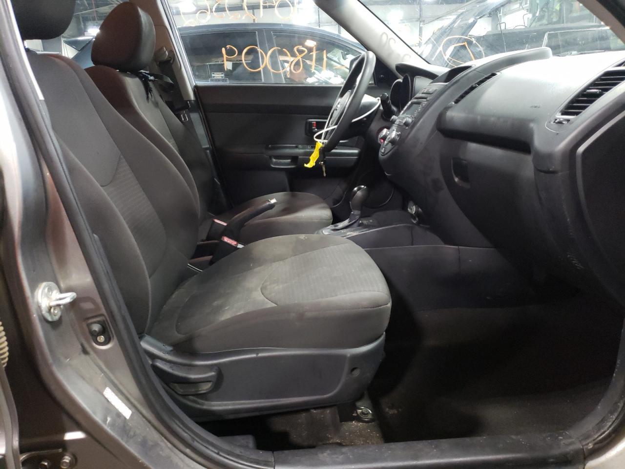 Photo 5 from auction – 2013 KIA SOUL with VIN KNDJT2A58D7611909
