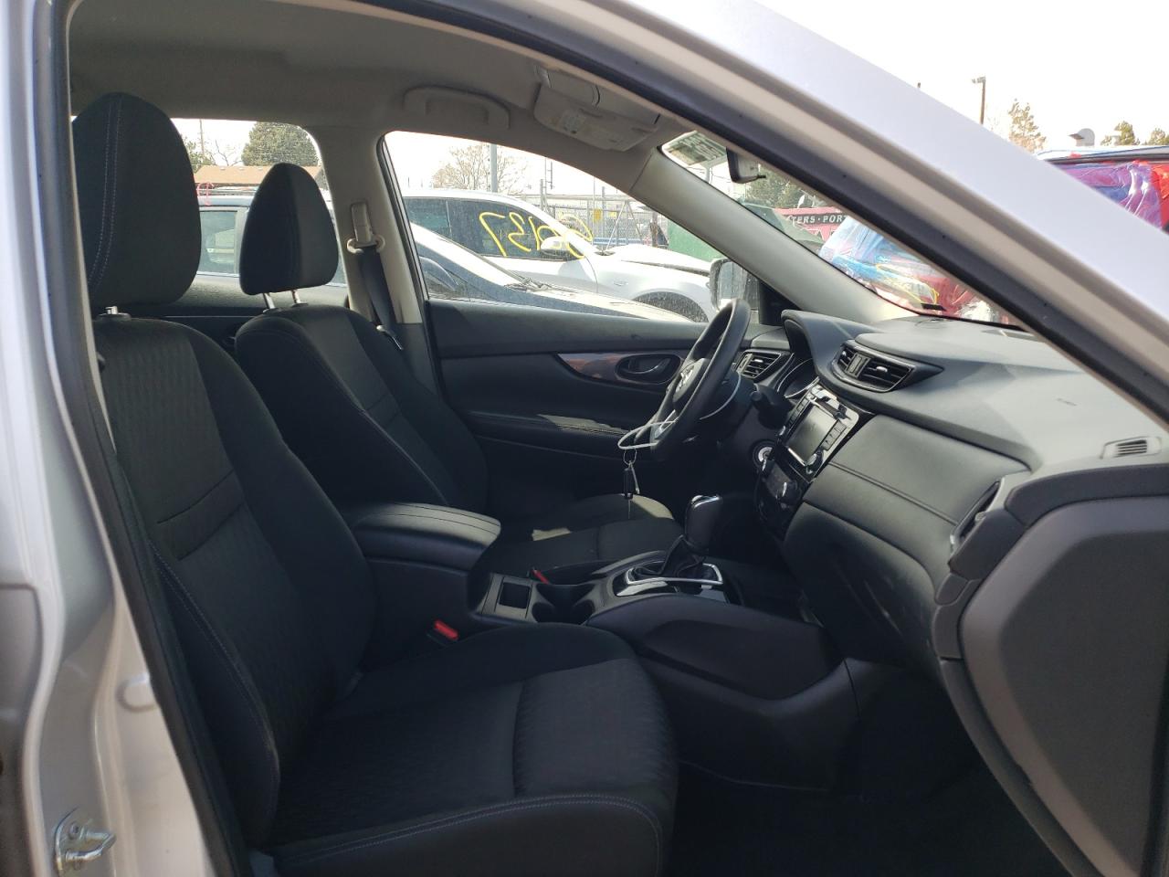 Photo 5 from auction – 2020 NISSAN ROGUE S with VIN KNMAT2MV4LP535356