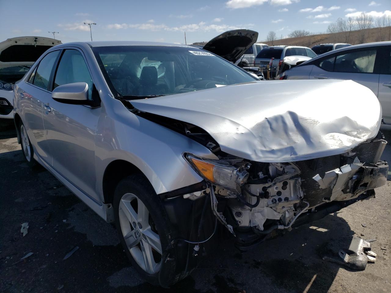 TOYOTA CAMRY L 2014 with VIN 4T1BF1FK4EU828487 - Photo from auction