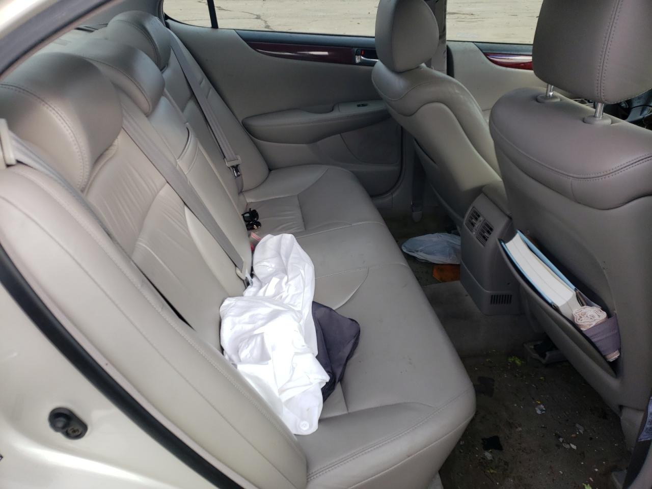 Photo 14 from auction – 2003 LEXUS ES 300 with VIN JTHBF30G330133845